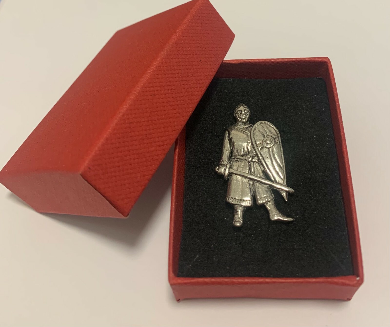 Norman Soldier Pewter Pin Badge Brooch Lapel in Red Gift Box for Birthday Xmas