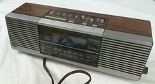 1976 General Electric AM/FM Clock Radio Model 7-4945