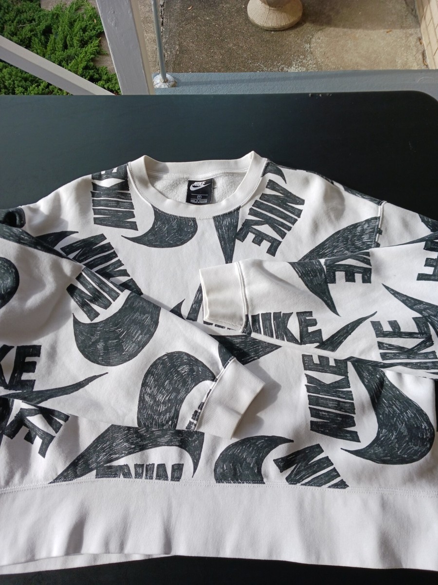 nike cropped sweatshirt in black all over logo print