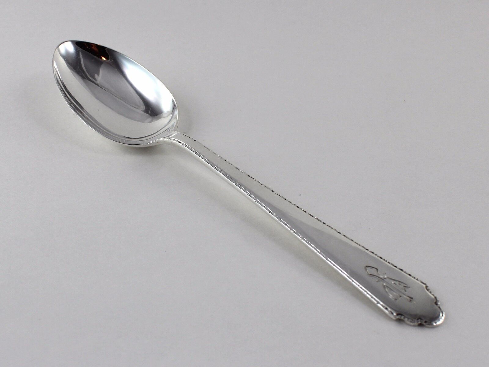 Lunt William and Mary Sterling Silver Oval Soup Dessert Spoon - 7 1/4" - Mono