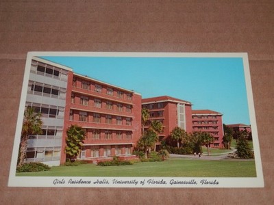 GAINESVILLE FLORIDA - 1968 USED POSTCARD - GIRLS RESIDENCE HALLS - U. of FLORIDA