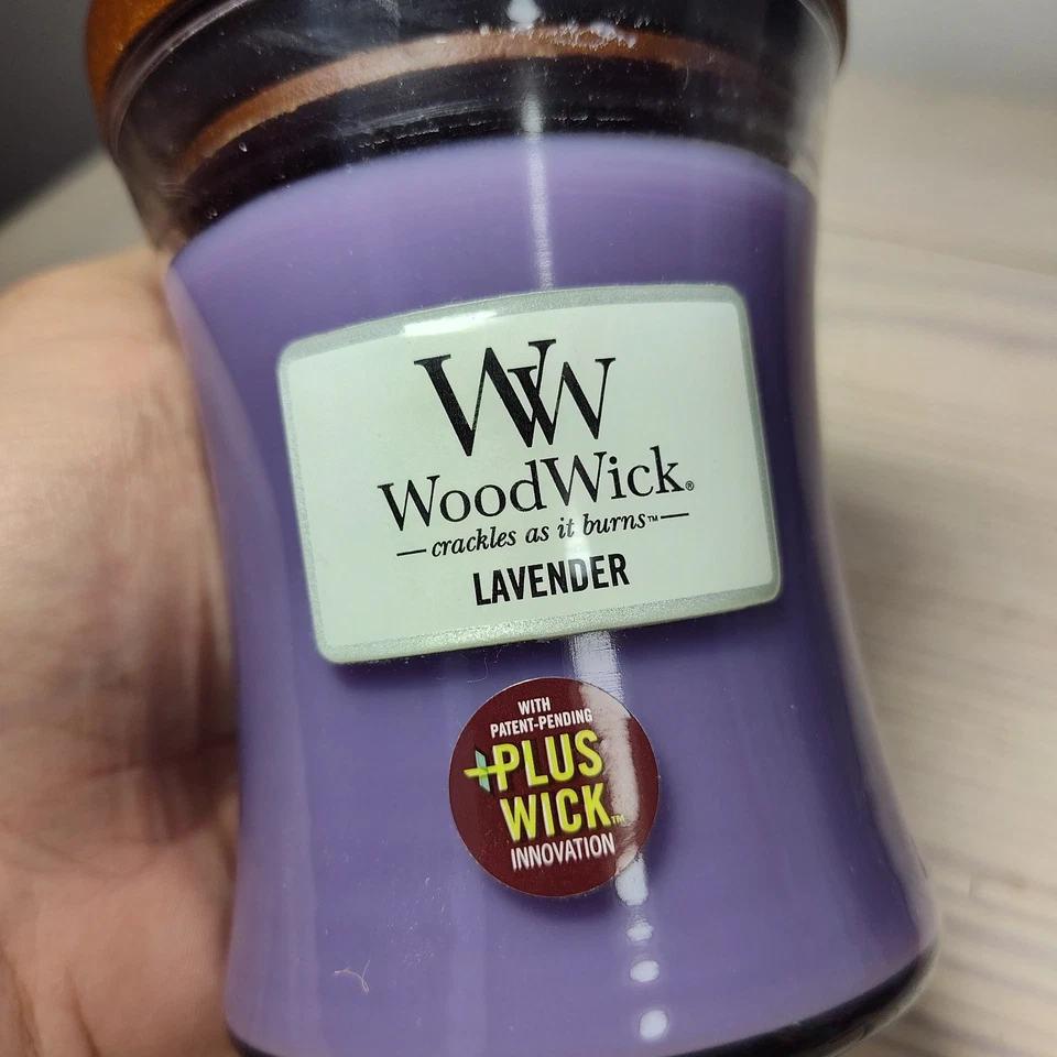 Vela perfumada WoodWick + velas reloj de arena mediano lavanda rara  Foto 2 de 4