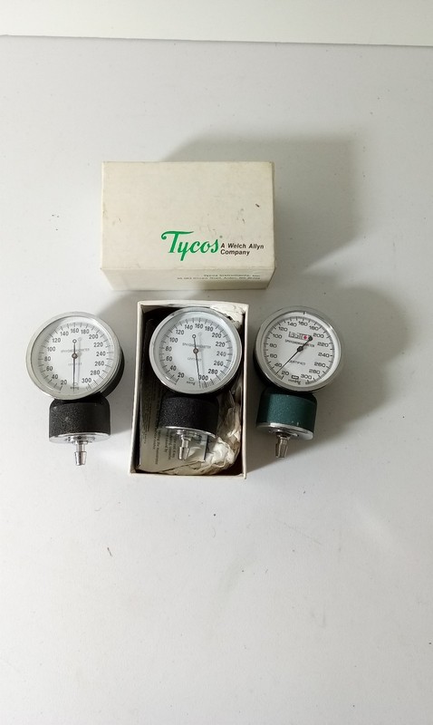LOT OF 3 WELCH ALLYN TYCOS 5090-03 & LABTRON POCKET ANEROID BP GAUGES ONLY