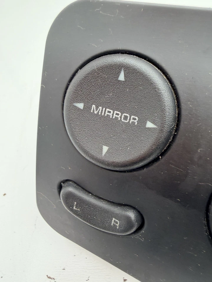 2005 - 2007 Dodge CARAVAN Headlight/Power Mirror Control/Dimmer Switch OEM - Imagem 3 de 4