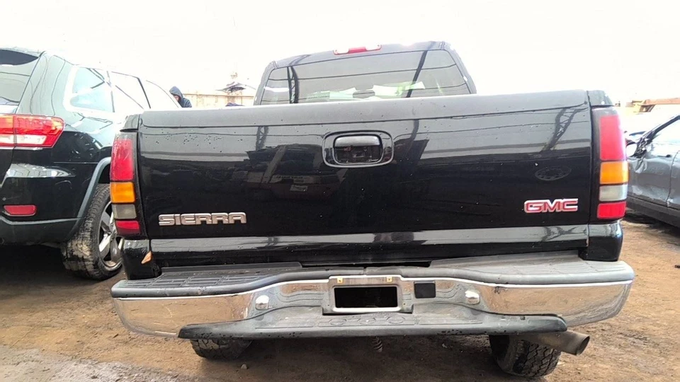 Rear Axle Classic Style Creased Door Skin Fits 99-07 SIERRA 2500 PICKUP 6862745 - Изображение 3 из 4