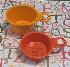 Vtg Fisher Price Fun W/Food Measuring Cups  2 1/4 Cup  1/2 Cup Replacements