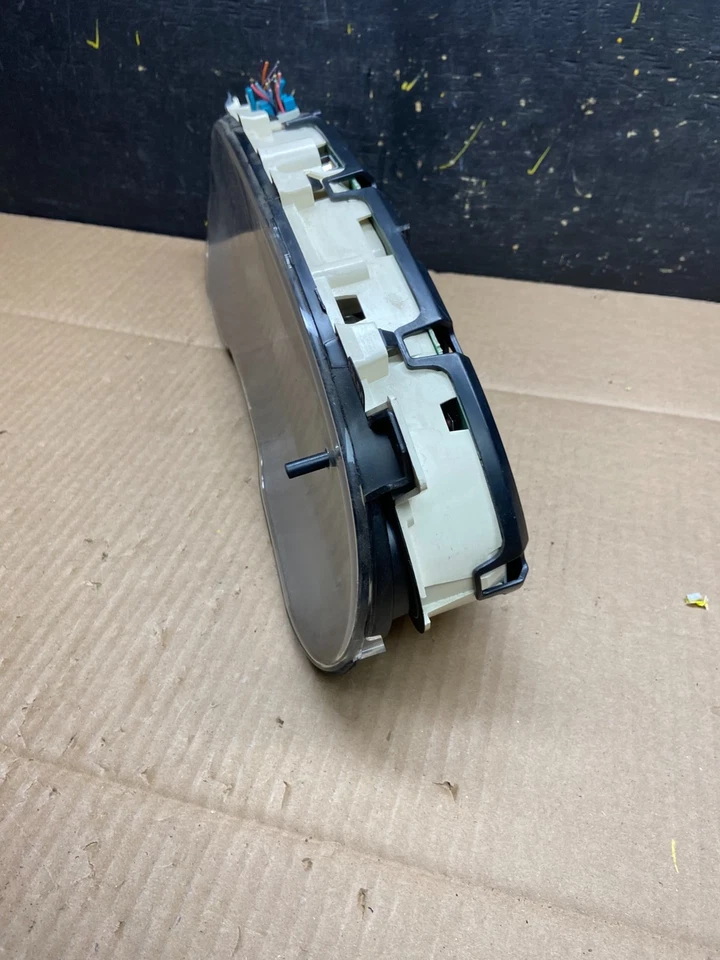 Оригинальный спидометр для приборной панели Buick Regal 2000–2005 годов выпуска u5941 DG - Изображение 3 из 4