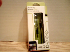 I-essentials Black Auxiliary Audio Cable NEW IN BOX.