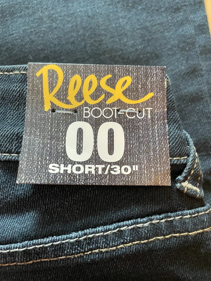 Delia's Reese Bootcut Junior s Size 00 Short Blue Denim Jeans Low Rise New - Image 2 of 4