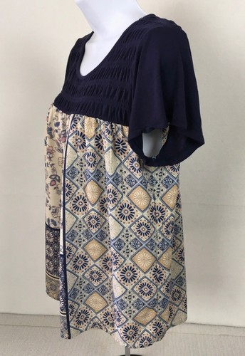 So Womens Top Size Large Navy Blue and Ivory Floral Short Sleeve Round Neckline - Picture 5 of 14