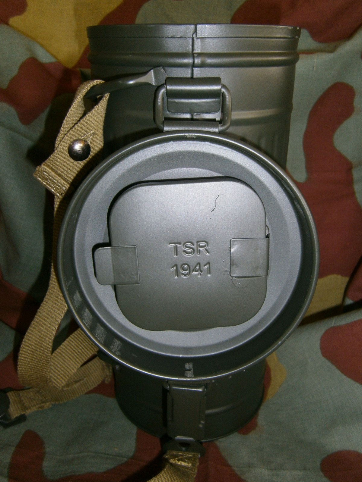 German War AntiGas Mask Holder Cylinder, German WW2 Gas Mask Canister