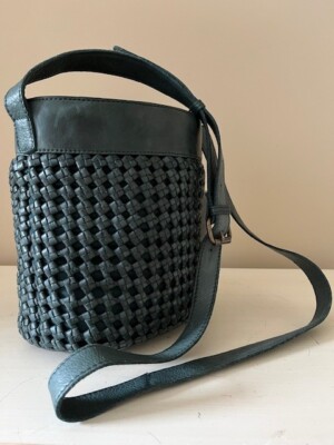 ASHWOOD BRAIDED LEATHER BUCKET BAG SIZE MEDIUM IN GREEN
