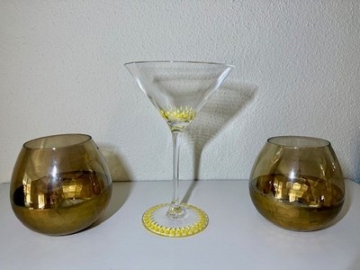 Copa de vidrio tipo cóctel pintada a mano. Color amarillo. 240 ml.