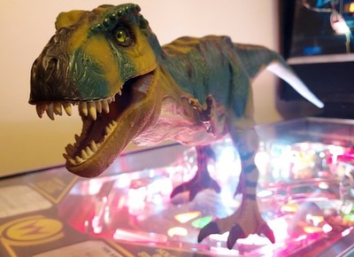 Vintage Lost World Jurassic Park 1997 Bull T-Rex Dino Sounds
