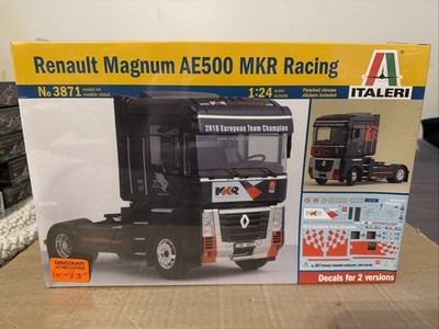  Italeri RENAULT Magnum AE500 MKR Racing Tractor Truck, 1/24 #3871, MIB, 2011
