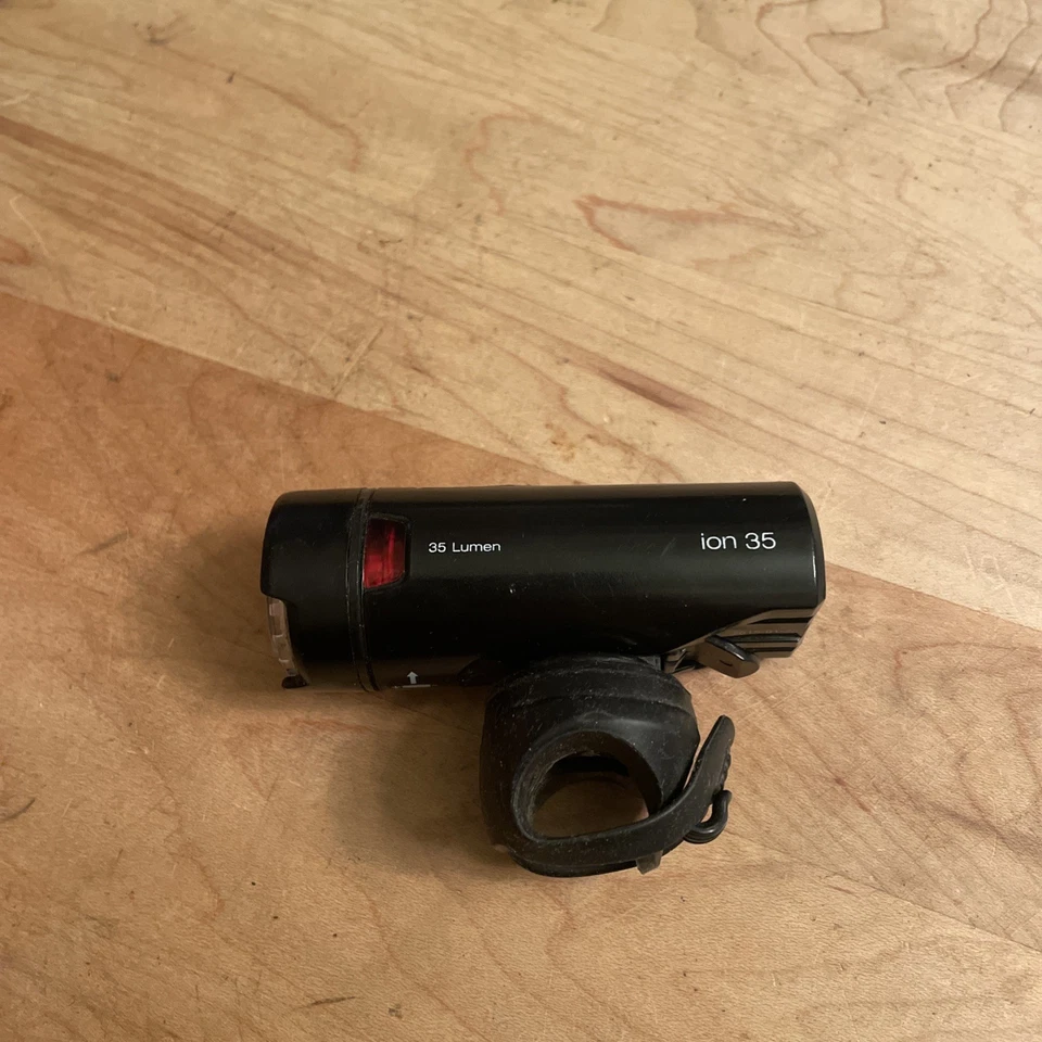 Bontrager Ion 35 Front Bike Headlight - Image 3 of 4