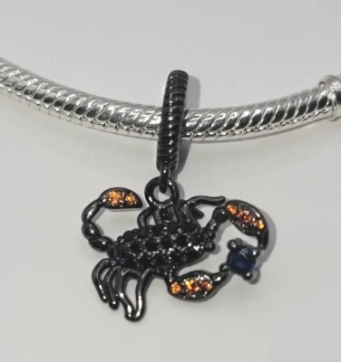   Neu 925 Sterling Silber Schwarz Funkelnder Skorpion Charm