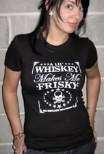 Whiskey Makes Me Frisky T-shirt, Whiskey Tee, 80s T, Drinking T, Sz L, Women’s