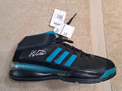 Peja Stojakovic SIGNED PLAYER EDITION GAME ISSUED ADIDAS SHOE FROM