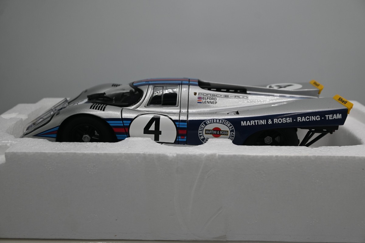 ミニカー AUTOart1/18 PORSCHE917LONGTAIL MARTINI AUTOart