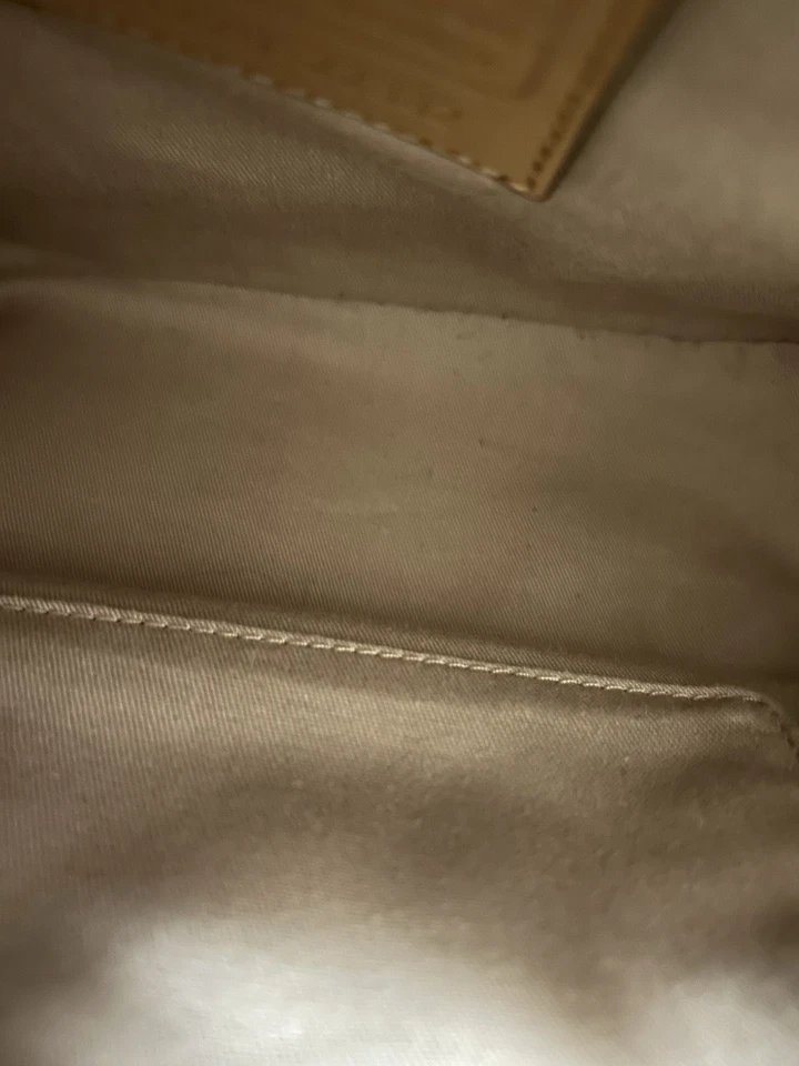 Coach Willis Tan Leather K1220-22382 Legacy Turn Lock Crossbody Bag. - Image 3 of 4