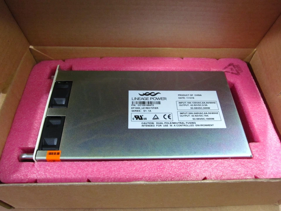 Fuente de alimentación de montaje en rack LINEAGE POWER 52v CC109168472 rectificador Foto 3 de 4