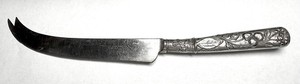 STERLING GREENLEAF & CROSBY ANTIQUE KNIFE W/FLA COAT OF ARMS & HIGH LEAF DETAIL