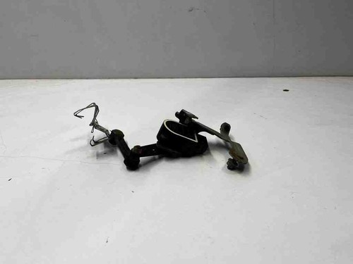 MERCEDES-BENZ C W205 Niveausensor vorne links A0009053704 4.00 Petrol 31130845