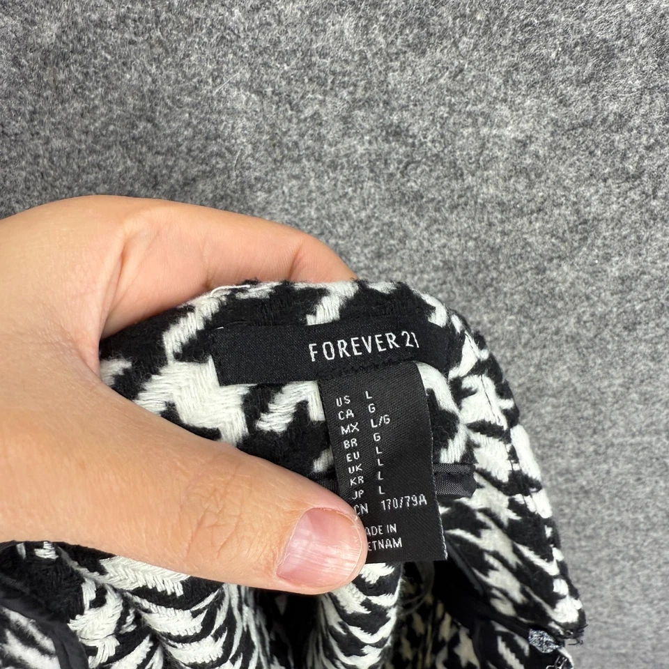 Pantalones Cortos Forever 21 Mujer L Grandes Negros Cremallera Geométrica Tiro Medio Lana Chino Foto 4 de 4