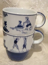 NEW 2 STACKED HAND PAINTED BLUE DELFT & BLAUW MUGS/CUPS CHILDREN & FLOWERS