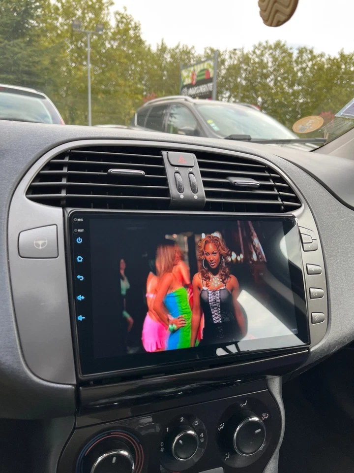 AUTORADIO ANDROID FIAT BRAVO 2007-2012 STEREO AUTO TOUCH 9" POLLICI WIFI 2/32GB - Immagine 2 di 4