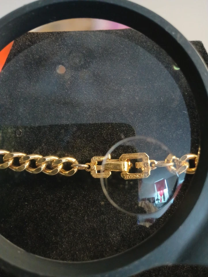 Vintage Givenchy dark green Enameled Logo Gold Plated Station Necklace - Image 4 of 4