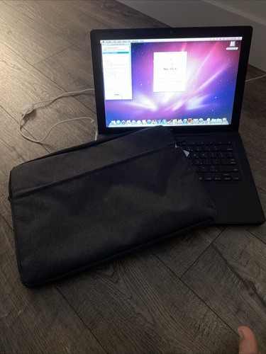 2006 Black Apple MacBook Working with no battery, MacOS 10.6.8 - Picture 12 of 12