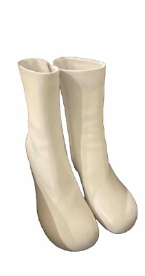 100% Authentic JW Anderson White Boot With Chain Link Heel Retail $895