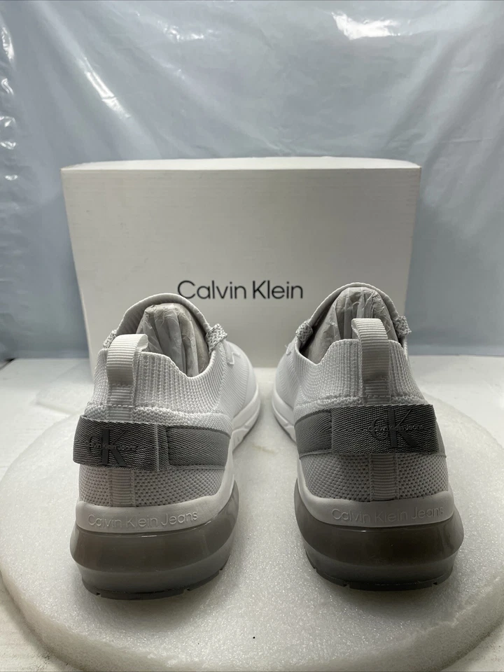 Calvin Klein Danyel, Blanco/Gris, Mujer Talla 7.5M Artículo #898 Foto 3 de 4