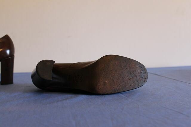 Escarpins Cuir Marron STUDIO By Sidonie Larizzi - Taille 40.5 - Talons Hauts - Occasion En Bon état