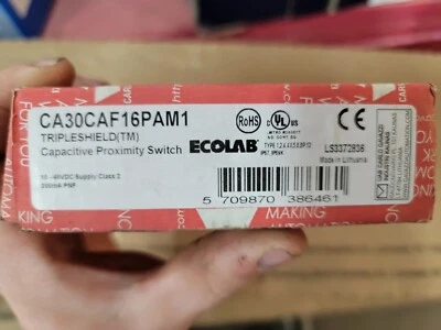 CARLO GAVAZZI Carlo Gavassi Tripleshield capacitive proximity switch CA30CAF16PAM1