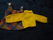 Lot vêtements vintage poupée pouon années 1970
