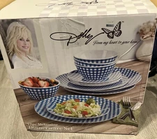 NEW DOLLY PARTON TABLETOPS UNLIMITED BLUE GINGHAM 12 PC MELAMINE DINNERWARE SET