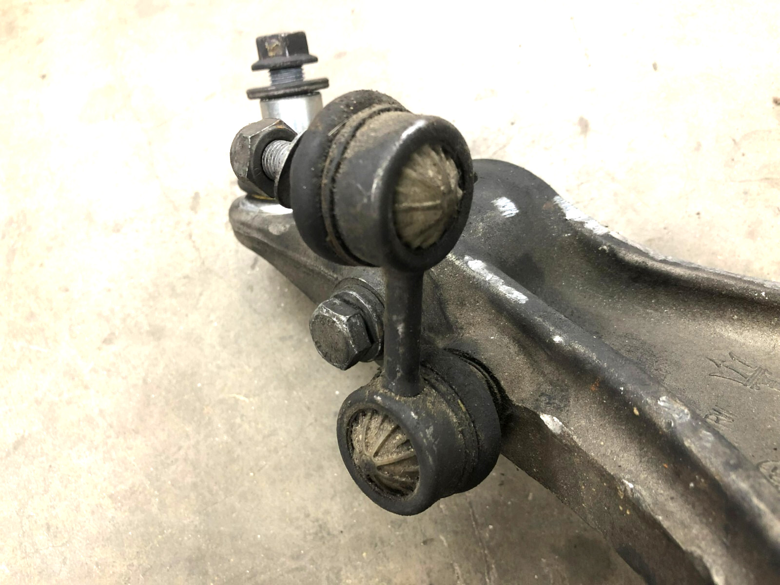 Maserati Quattroporte 2003-2012 Front Right Lower Control arm