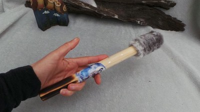 Trommelschläger handgefertigt für Haut oder Kunstschamanentrommel, Geistertier Wolf