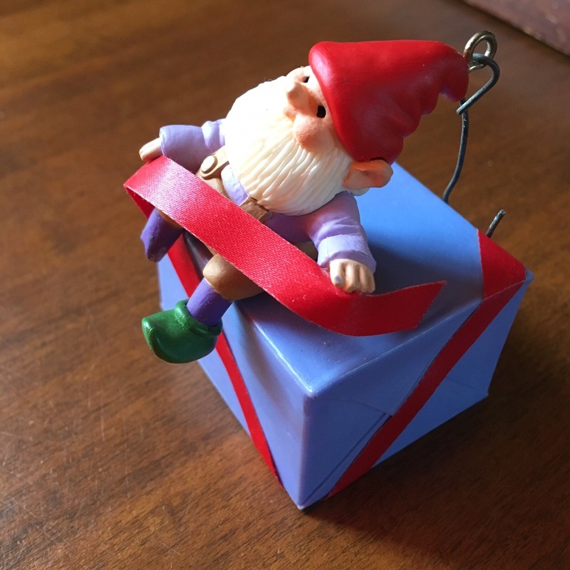 Vtg 1984 Hallmark Gift Music Box North Pole Magic Christmas Ornament Santa Elf