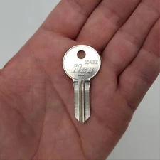 2x Ilco 1042Z Key Blanks Illinois 220 Nickel Plated NOS