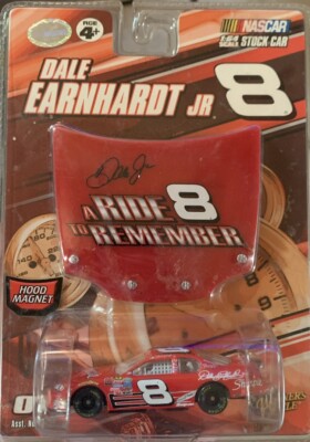 #8 - Dale Earnhardt Jr.- 1:64 NASCAR Winners Circle 2007 - Hood magnet 