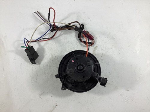 2009-2016 MERCEDES-BENZ E300 - Blower Motor & FAN 2128200708 OEM . - Picture 2 of 9