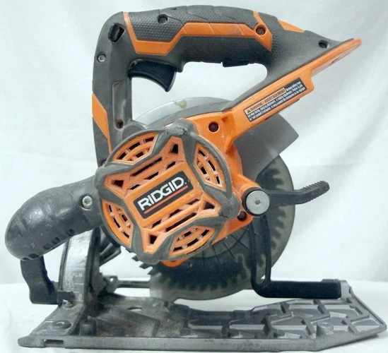 RIDGID Model R8651 18v 6-1/2" Brushless Cordless Circular Saw Power Tool! - Image 3 of 4