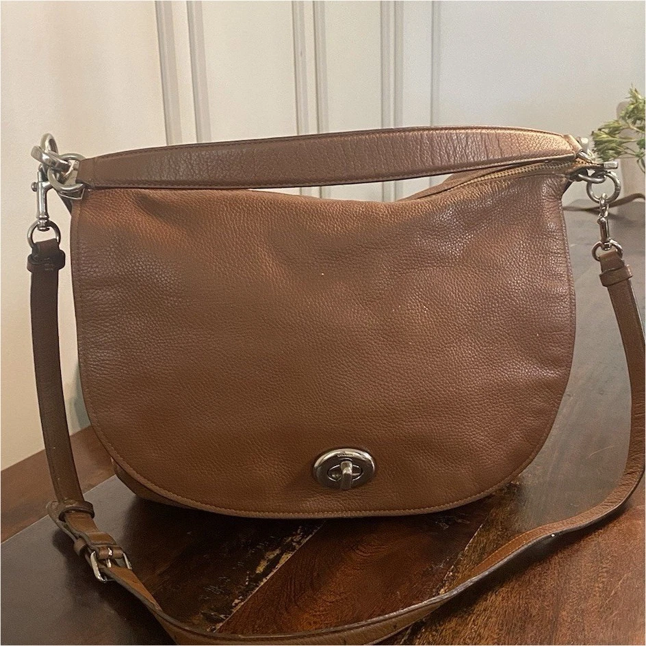 あ*ん様 COACH CARRIERZIP CROSSBODY あ*ん様 COACH CARRIERZIP CROSSBODY Coach Carrier Phone Crossbody
