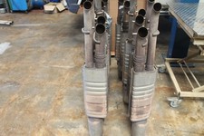 Mercedes W463 G 500 Auspuff Schalldämpfer Links & Rechts A4634909701 A4634909801 Mercedes W463 G 500 Auspuff Schalldämpfer Links & Rechts A4634909701 A4634909801