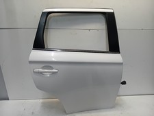 Porte arrière et accessoires Mitsubishi OUTLANDER