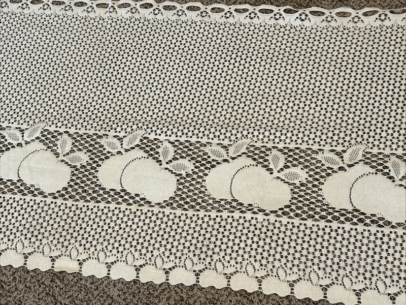 Vintage Off White Lace Cafe Curtain Valance Country Apples Cottage Core 12 ft